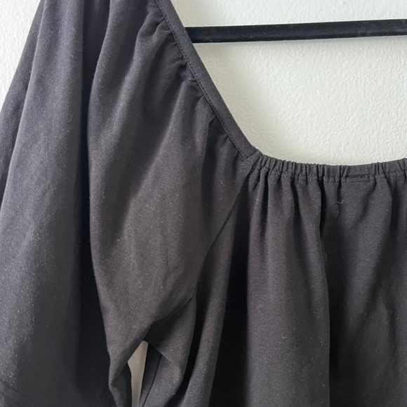 Pact Women's Luxe Jersey Flutter Sleeve Top in Black Short Sleeve size small - Picture 8 of 10